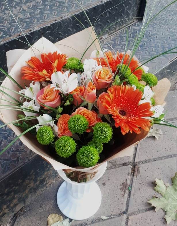 Букет цветов из: Герберы, Хризантемы, Альстромерии и Розы в Серафимовиче