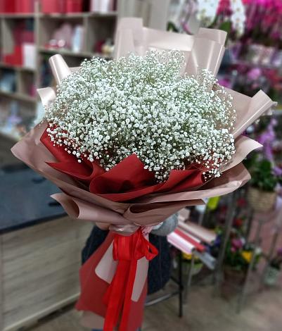 Букет цветов из: Гипсофила в Серафимовиче