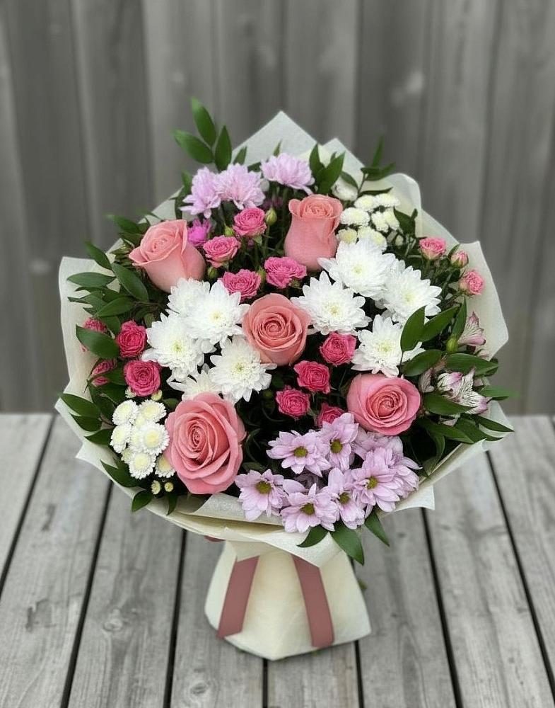 Букет цветов из: Альстромерии, Гвоздики, Розы и Хризантемы в Серафимовиче