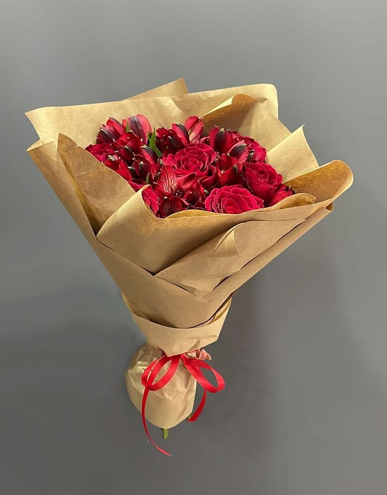 Букет цветов из: Альстромерии и Розы в Серафимовиче