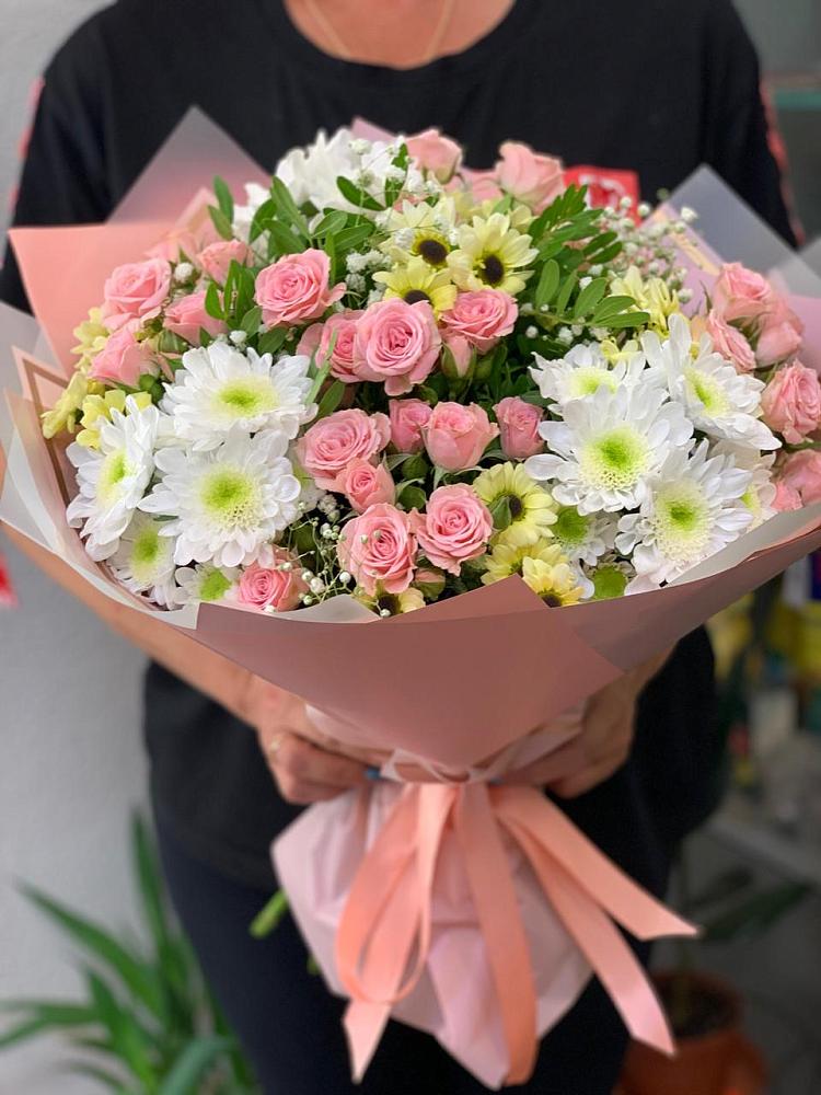 Букет цветов из: Розы и Хризантемы в Серафимовиче