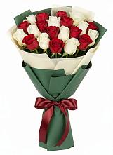 Букет Микс из красных и белых роз #REPLACE_PRED# Серафимовиче