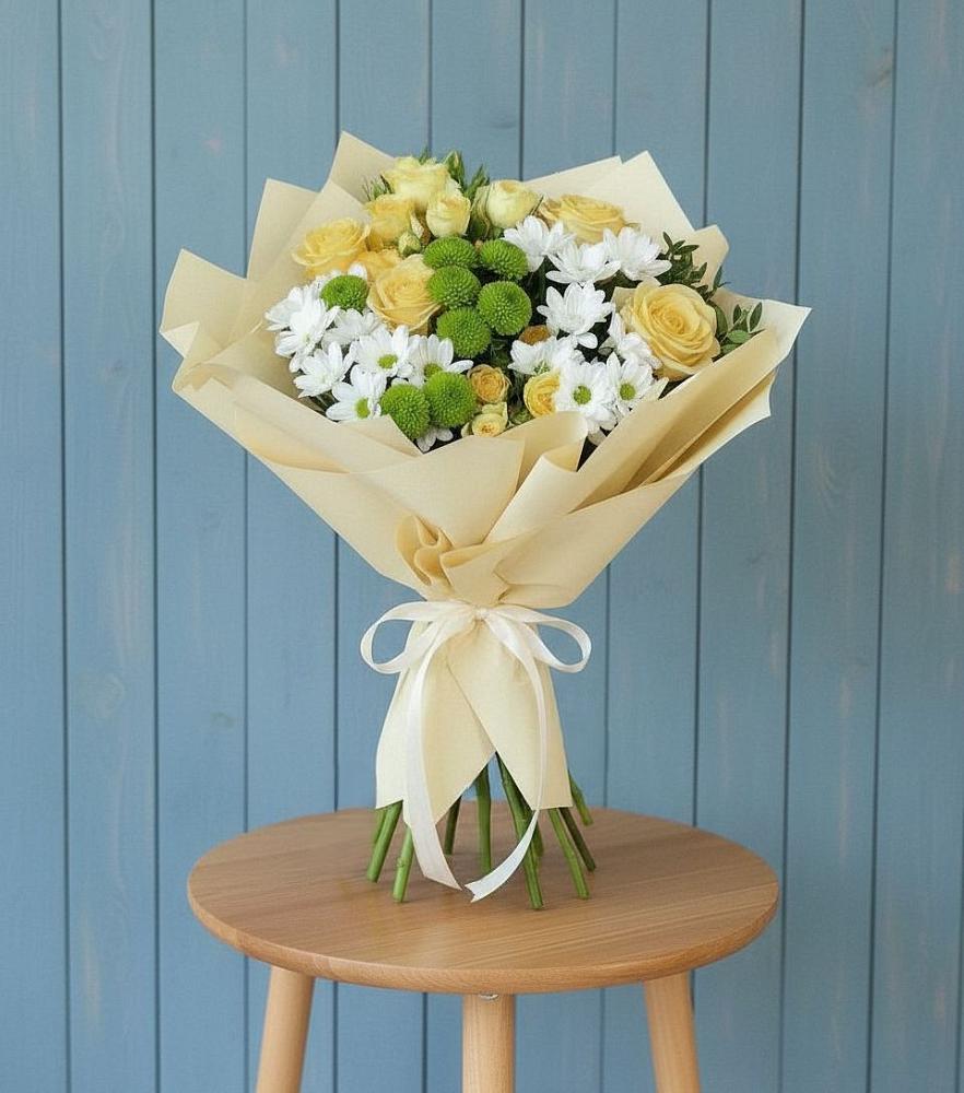 Букет цветов из: Хризантемы и Розы в Серафимовиче