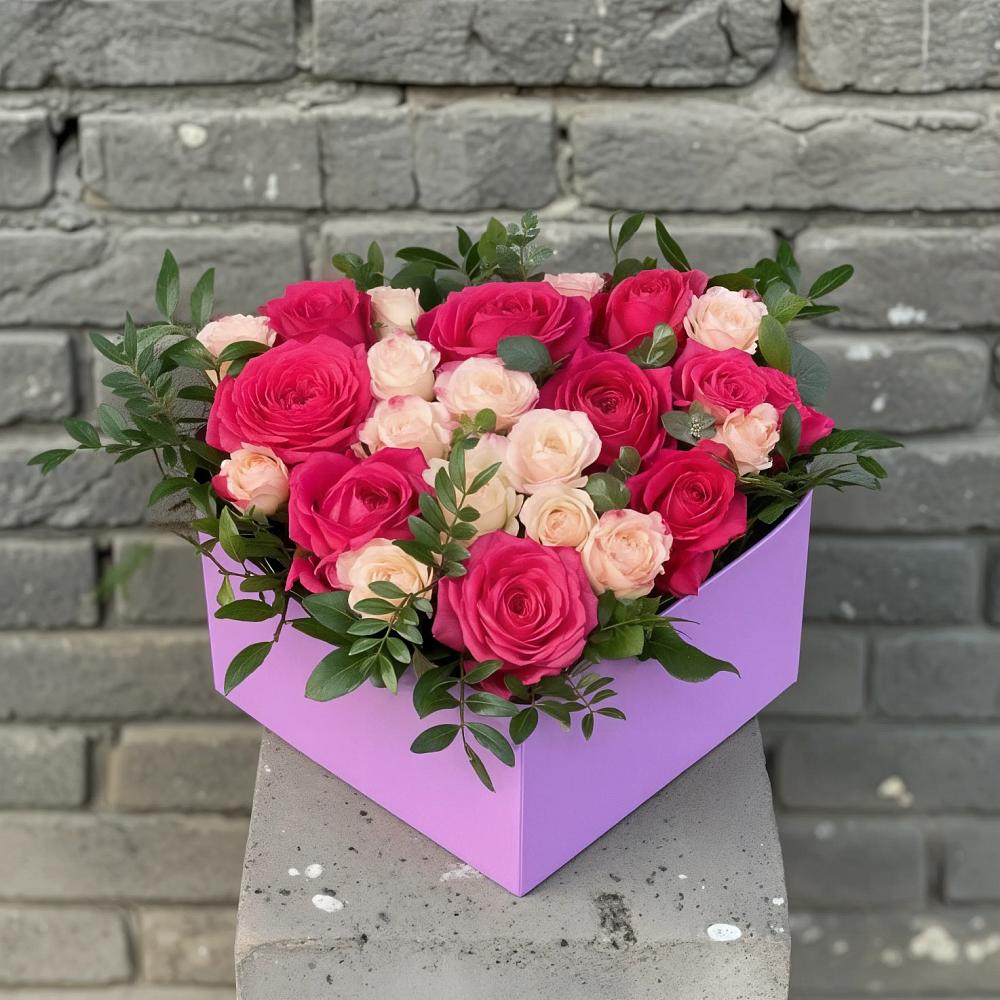 Цветочная композиция из Розы в коробке в Серафимовиче