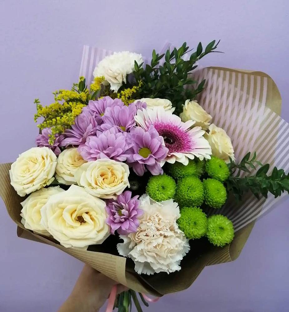 Букет цветов из: Хризантемы, Розы, Гвоздики и Герберы в Серафимовиче